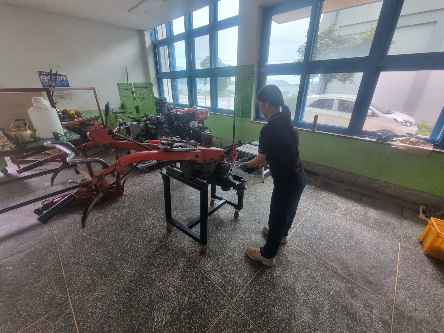 3학년 농업용기계 설치 정비 수업